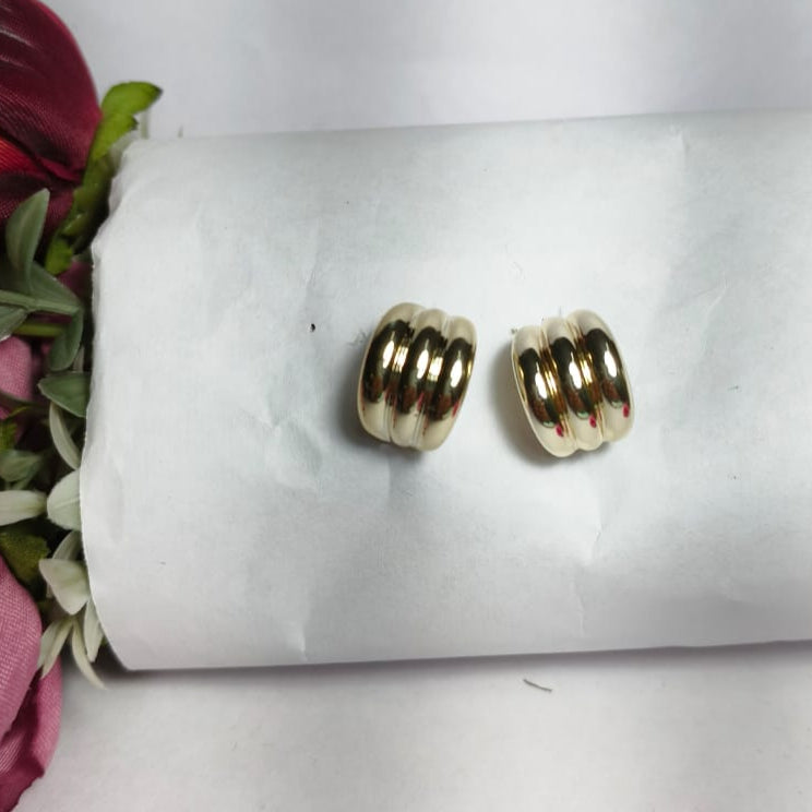 Lunaa Luxe “Bold Gold” Chunky Hoop Earrings