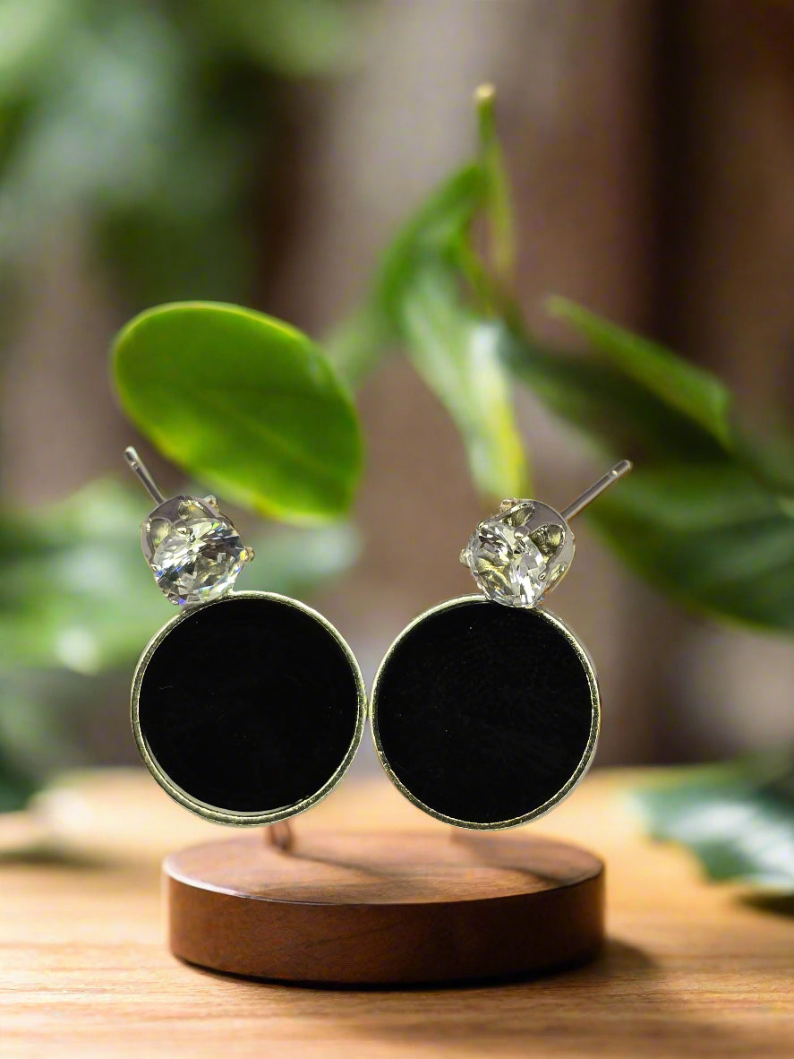 Lunaa Luxe Set – Elegant 4-in-1 Earrings Combo