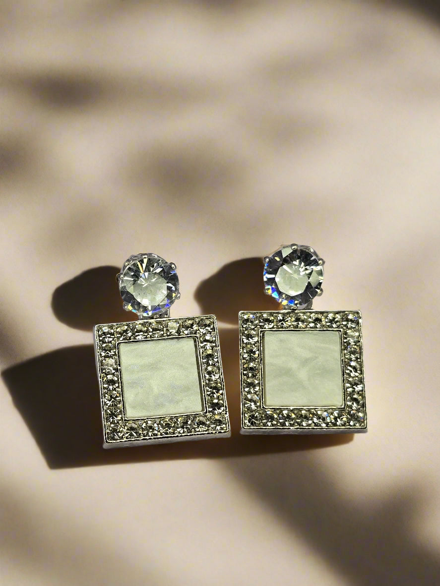 Lunaa Luxe Set – Elegant 4-in-1 Earrings Combo